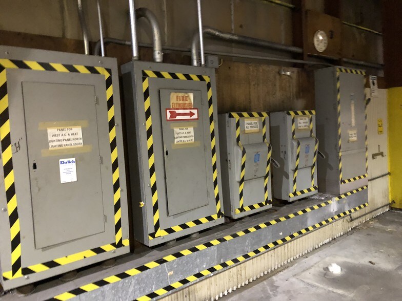 More Photos Of 2700 Cumberland St, Lebanon Warehouse For Lease