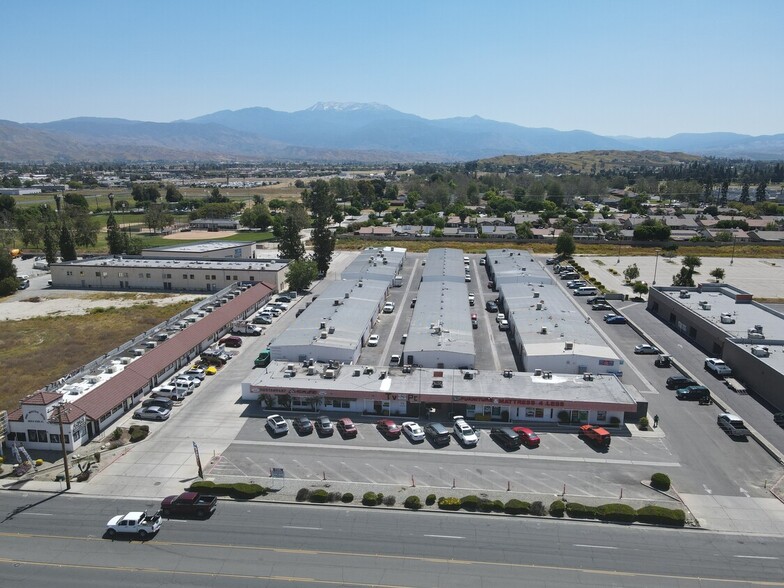 Primary Photo Of 1000 N State St, Hemet Service For Lease