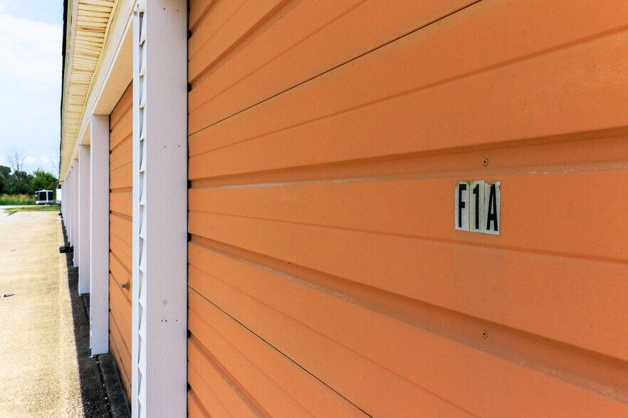 More Photos Of 116 E Church St, Savoy Self Storage For Sale