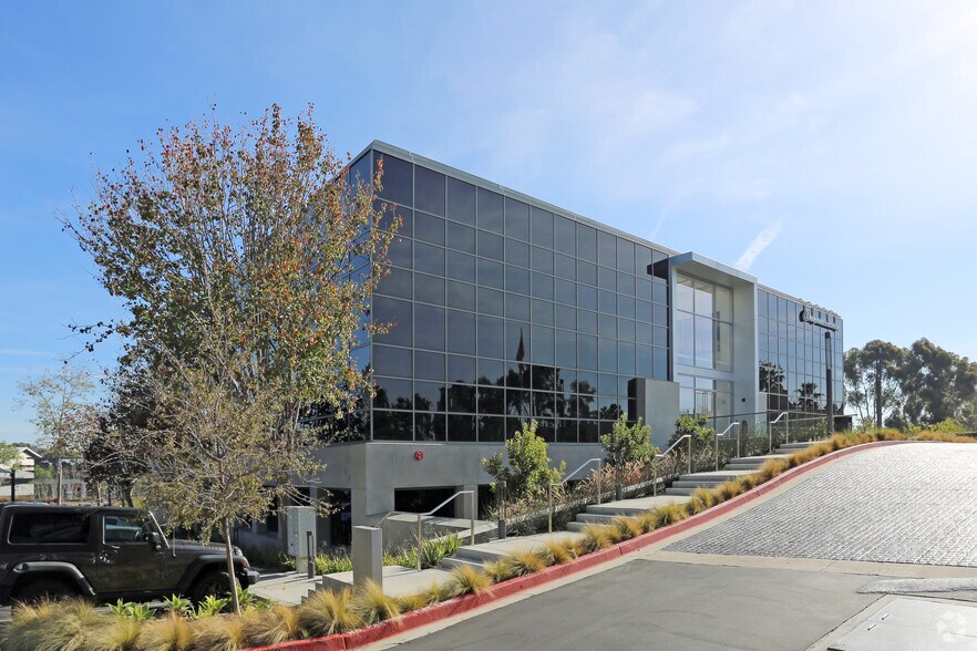 More Photos Of 12651 High Bluff Dr, San Diego Unknown For Lease