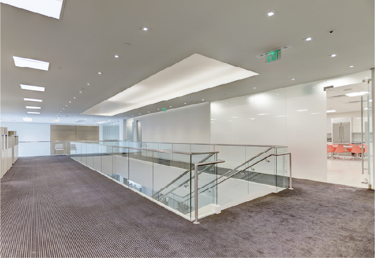 More Photos Of 3367 N Sam Houston Pky W, Houston Warehouse For Lease