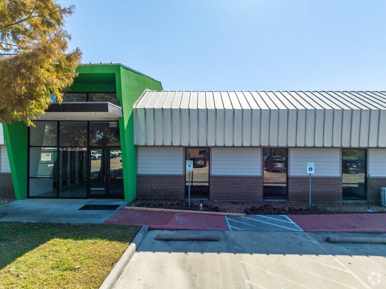 More Photos Of 22 Pinnacle Way, Pasadena Office For Sale