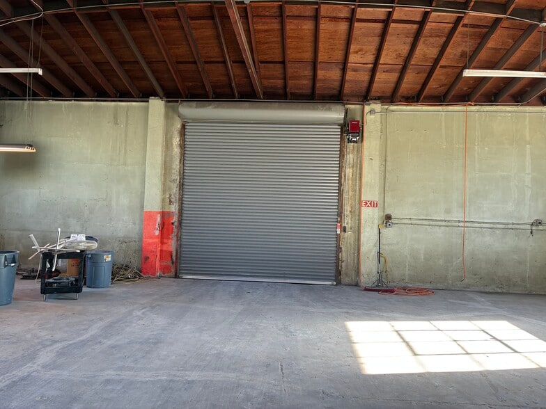 More Photos Of 320 Victory Ave, South San Francisco Warehouse For Lease