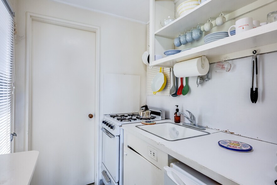 More Photos Of 25 Way 055., Wellfleet Apartments For Sale