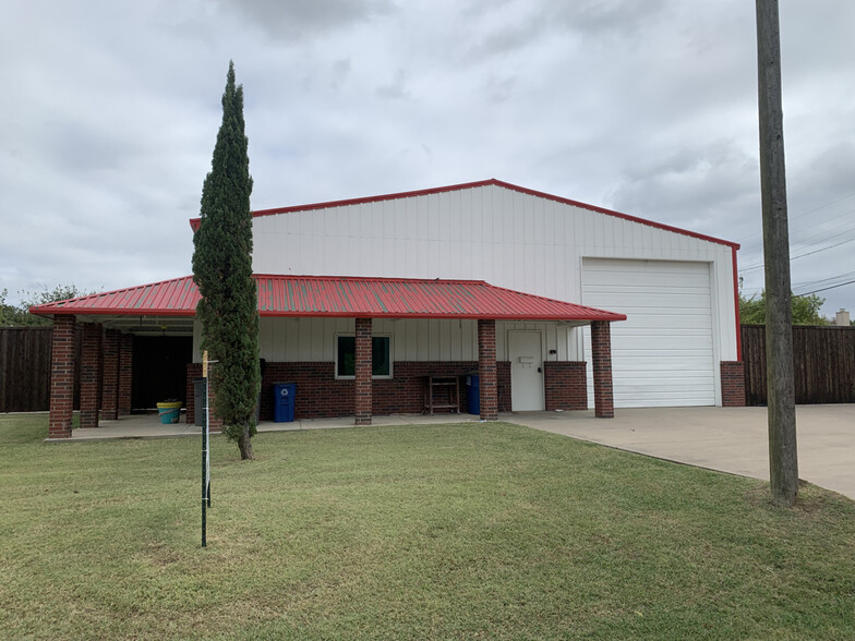 Primary Photo Of 104 E 7th St, Prosper Warehouse For Sale