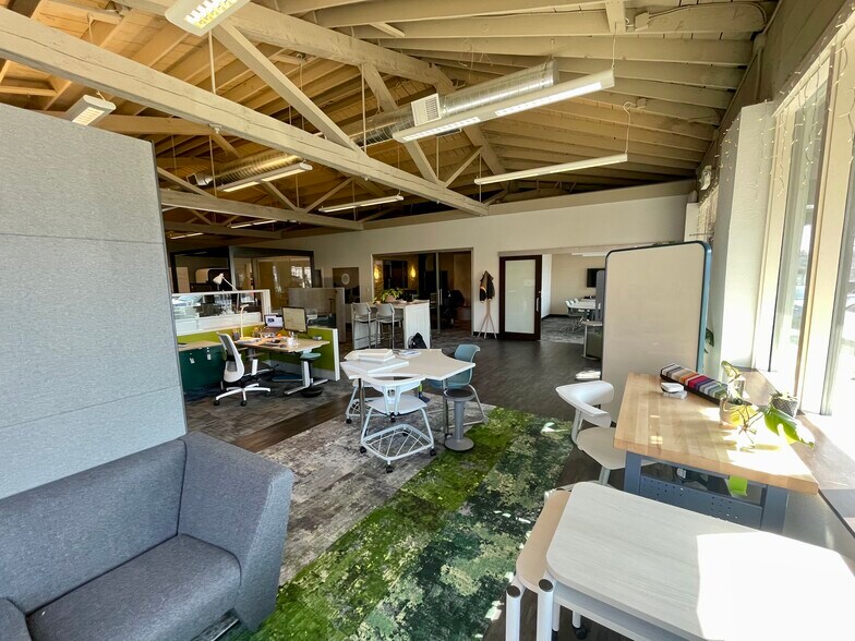 More Photos Of 601 SE Clay St, Portland Light Manufacturing For Sale