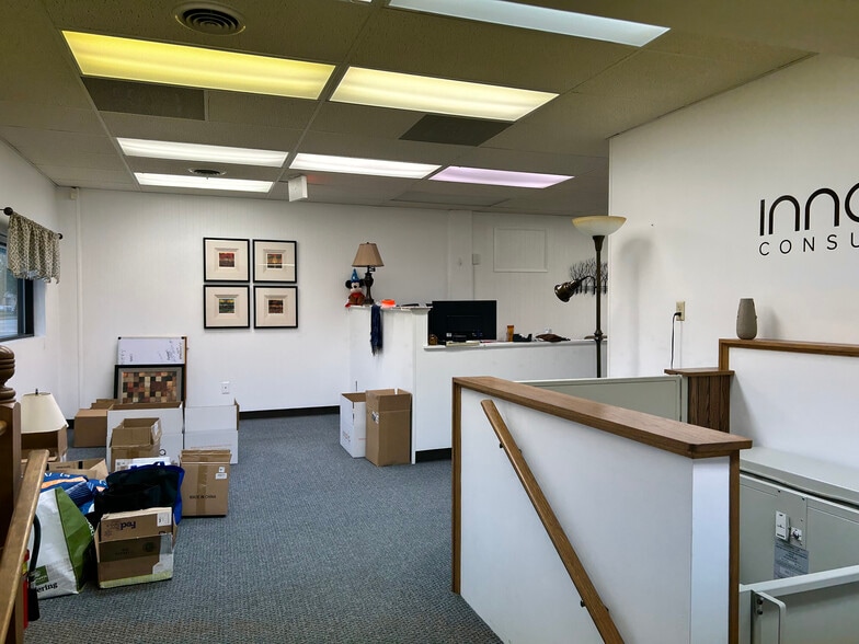 More Photos Of 1432-1436 Mishawaka Ave, South Bend Office For Sale