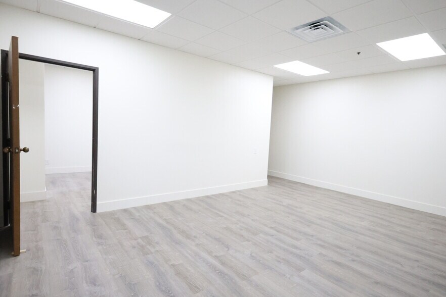 More Photos Of 1801 W Romneya Dr, Anaheim Office Residential For Lease