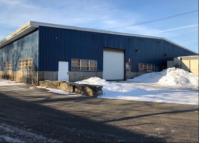 More Photos Of 44 Rose St, Springfield Warehouse For Lease