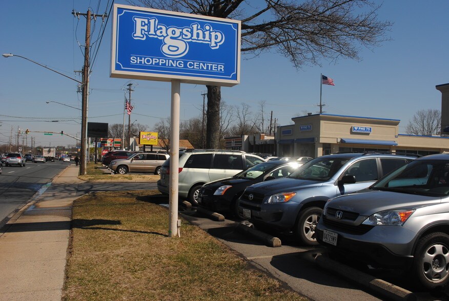 More Photos Of 751-763 Hungerford Dr, Rockville General Retail For Lease