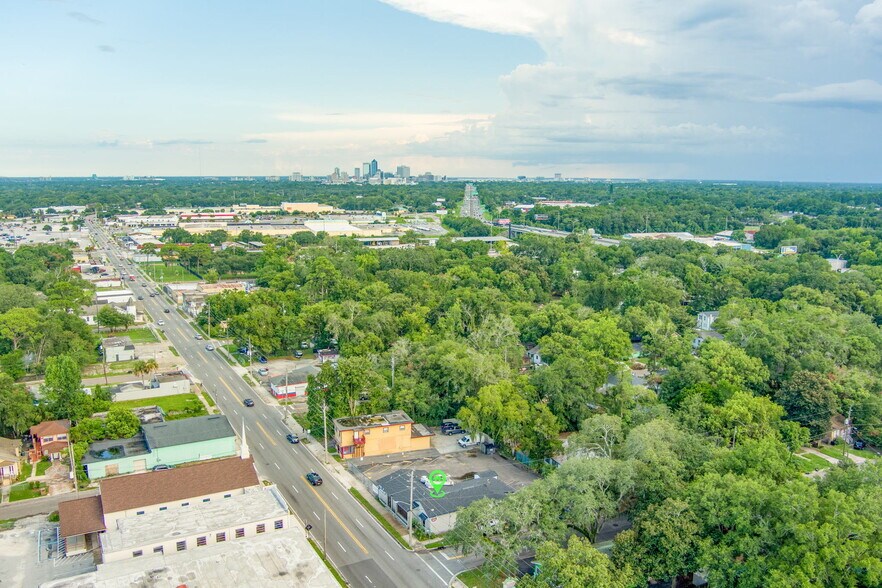 More Photos Of 6512-6514 Norwood Ave, Jacksonville Restaurant For Sale