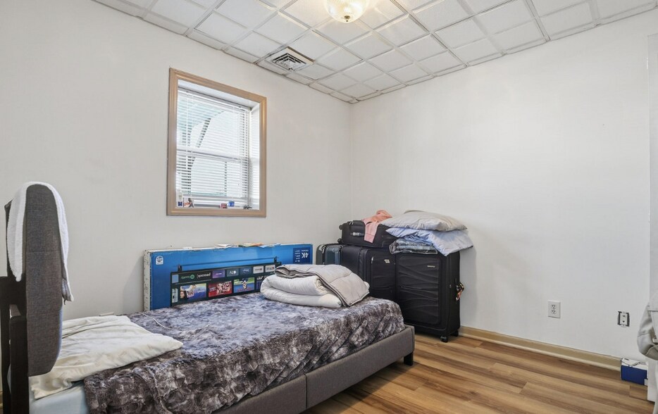 More Photos Of 528 W Main St, Wise Storefront For Sale