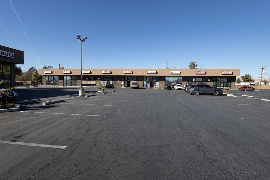 More Photos Of 1735 N Nellis Blvd, Las Vegas Unknown For Lease