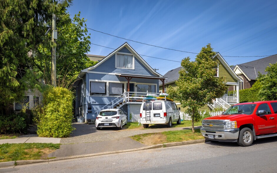 More Photos Of 160-166 10th St E, North Vancouver Land For Sale