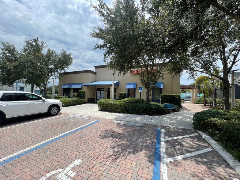 More Photos Of 15931-15935 SW Warfield Blvd, Indiantown Freestanding For Lease
