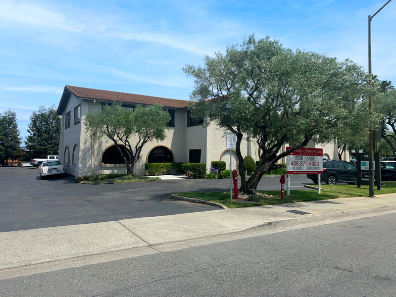 Primary Photo Of 740 Camden Ave, Campbell Showroom For Lease