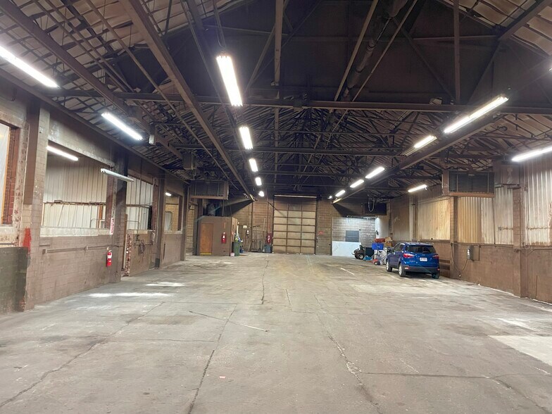 More Photos Of 314 Water Ave, Bellefontaine Manufacturing For Sale