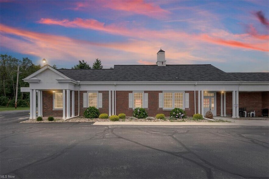 Primary Photo Of 6269-6287 S Main St, North Kingsville Storefront For Lease