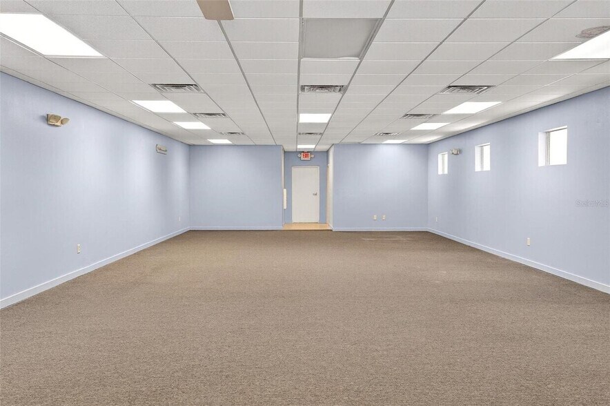 More Photos Of 17809 SE 109th Ave, Summerfield Office For Lease