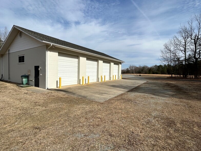 More Photos Of 1667 Cartersville Rd, Cartersville Flex For Sale