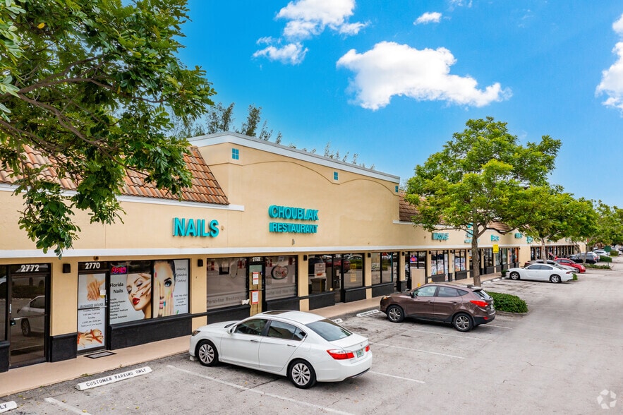 More Photos Of 2750-2784 N University Dr, Sunrise Unknown For Lease