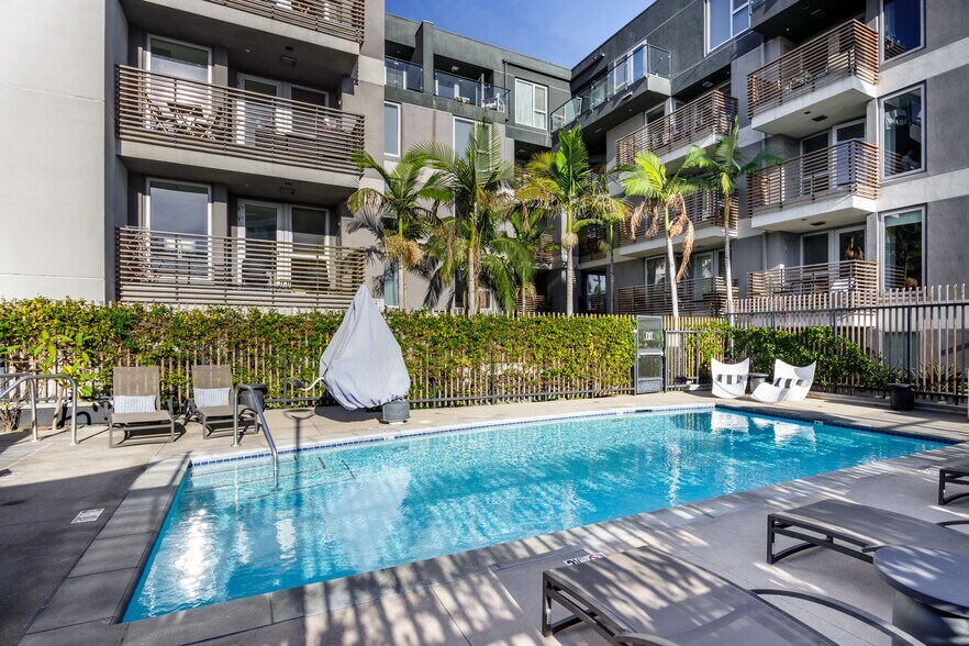 More Photos Of 12035 Wilshire Blvd, Los Angeles Apartments For Lease