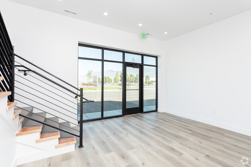 More Photos Of 1564 250 W, Spanish Fork Showroom For Lease