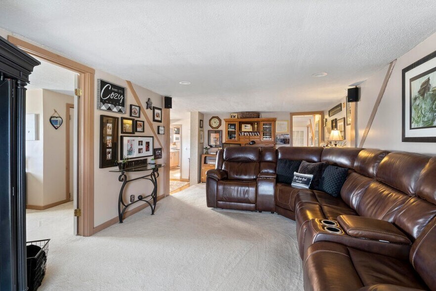 More Photos Of 245 Arundel Rd, Kennebunkport Lodge Meeting Hall For Sale