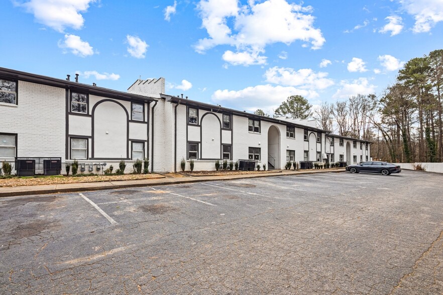 More Photos Of 3164 Cushman Cir SW, Atlanta Apartments For Sale