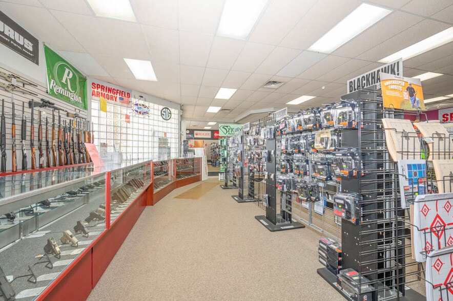 More Photos Of 9074 Market St, North Lima Freestanding For Sale