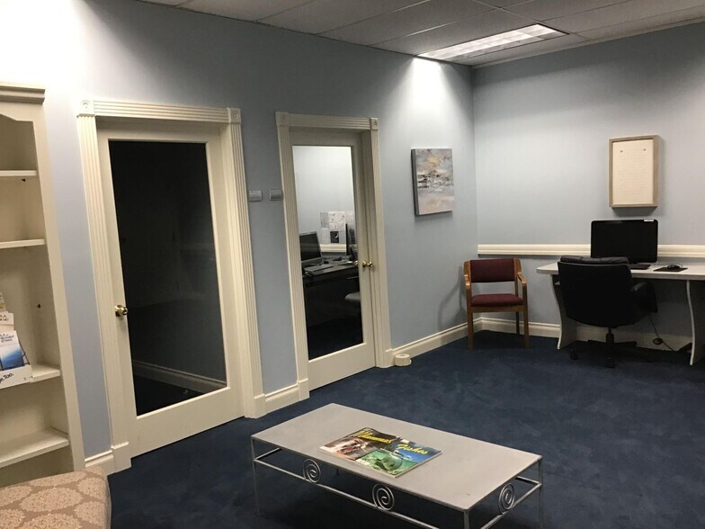 More Photos Of 300 S 6th St, Fort Pierce Office For Sale
