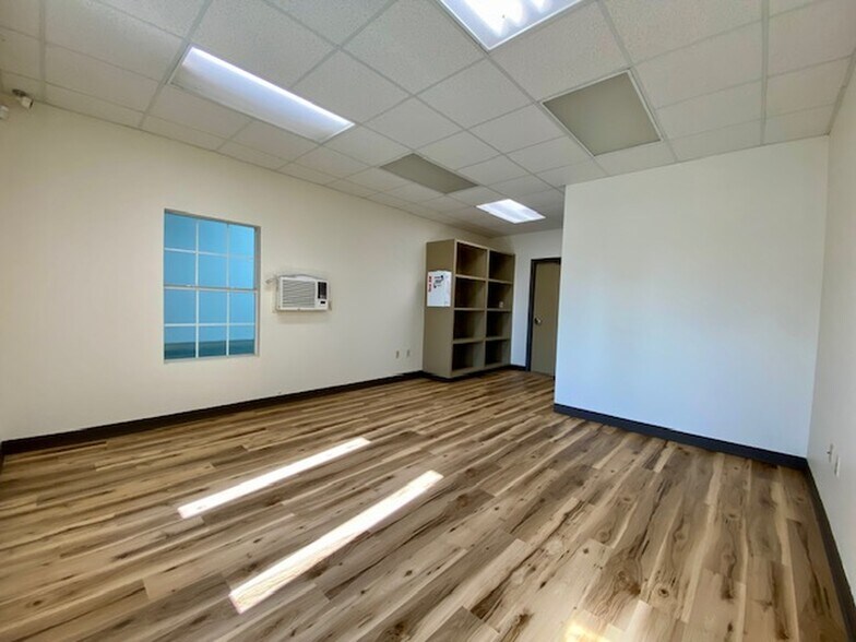 More Photos Of 4120 Metro Dr, Shreveport Warehouse For Lease