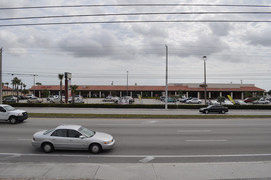More Photos Of 842-878 N Military Trl, West Palm Beach Unknown For Lease