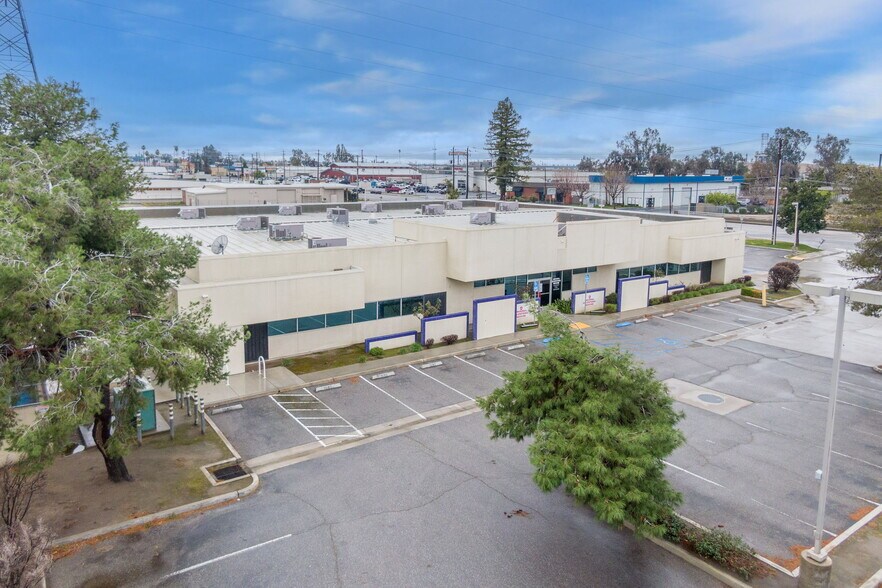 Primary Photo Of 4200 Buck Owens Blvd, Bakersfield Medical For Sale