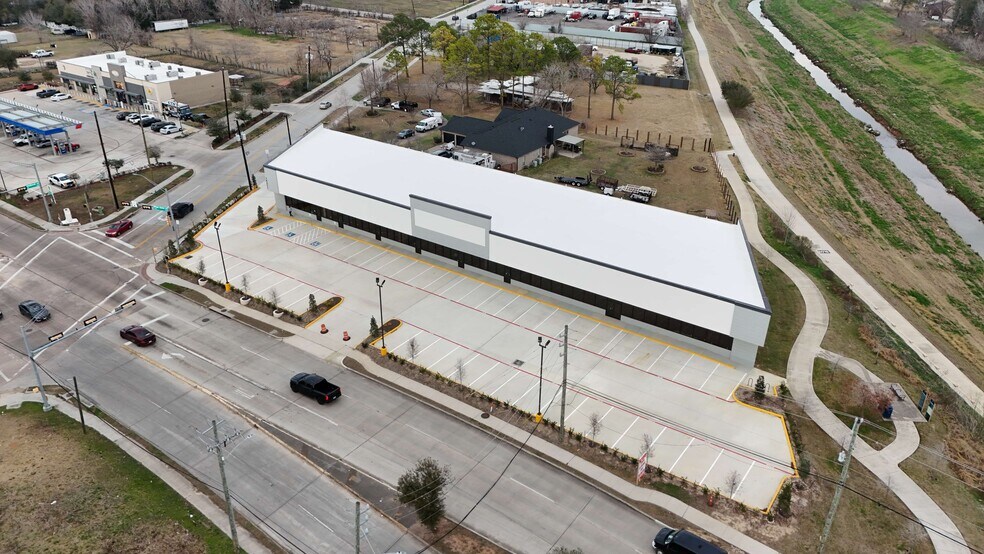 More Photos Of 14211 Hiram Clarke Rd, Houston Storefront For Lease