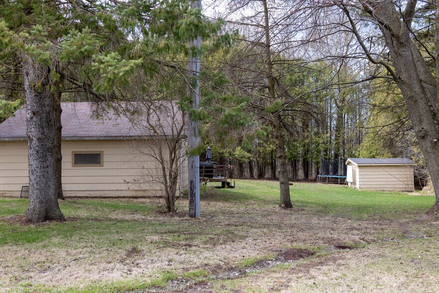 More Photos Of N4175 Alpine Ln, Pound Restaurant For Sale