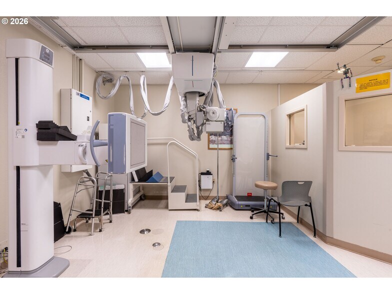 More Photos Of , Coos Bay Office For Sale