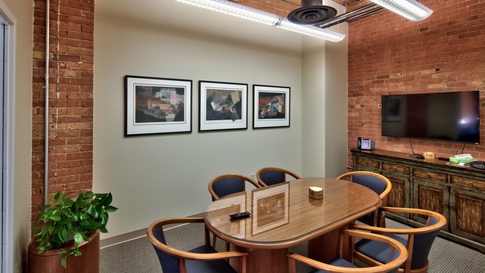 More Photos Of 85 Allen St, Rochester Office Residential For Lease