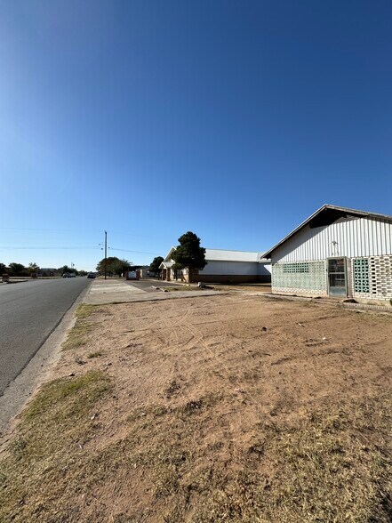 More Photos Of 710 S Baird St, Midland Religious Facility For Sale