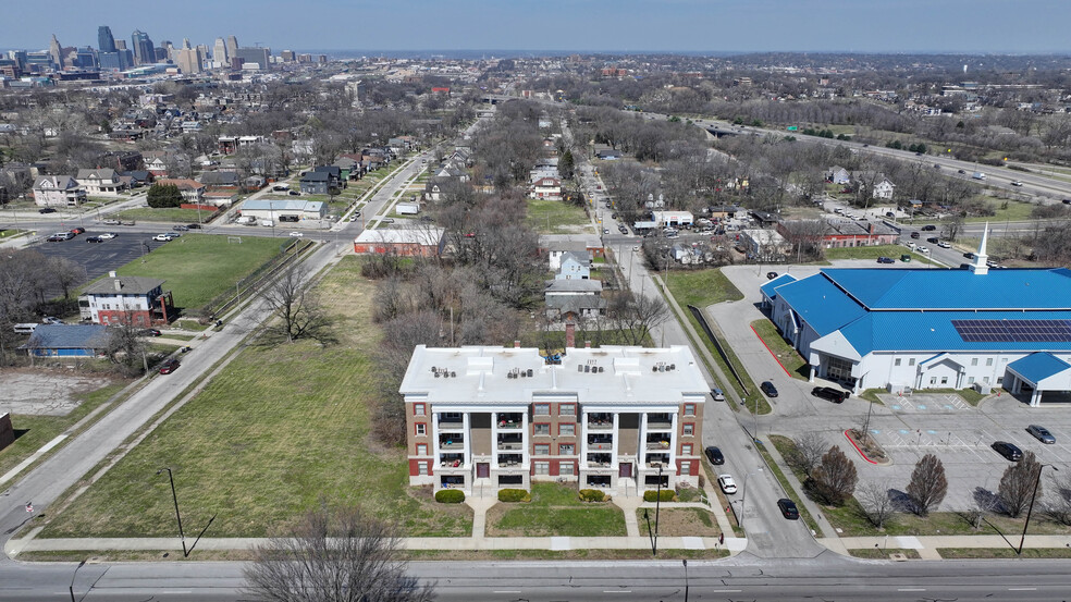 More Photos Of 1614-1620 E Linwood Blvd, Kansas City Apartments For Sale