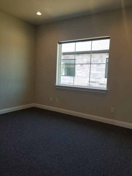 More Photos Of 3951 Alma Rd, McKinney Office For Sale