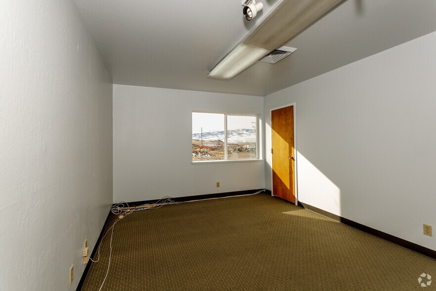 More Photos Of 276 E Parr Blvd, Reno Service For Lease