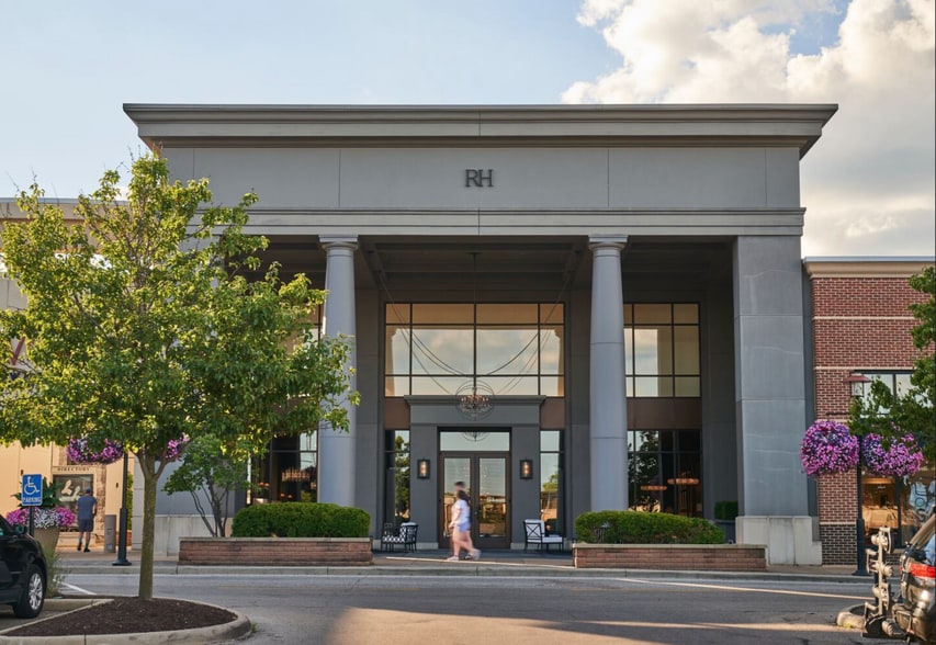 More Photos Of 7875 Montgomery Rd, Cincinnati Unknown For Lease