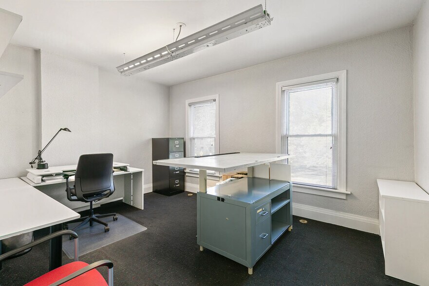 More Photos Of 818 E 19th Ave, Denver Office For Sale