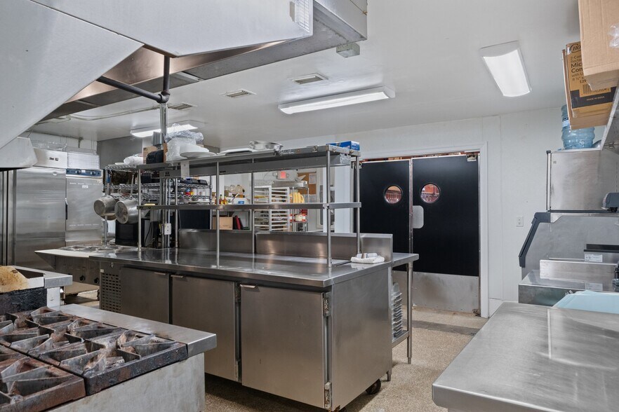 More Photos Of 508 Citrus Ave, Crystal River Restaurant For Sale