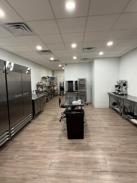 More Photos Of 502 1st St, La Salle Storefront For Sale