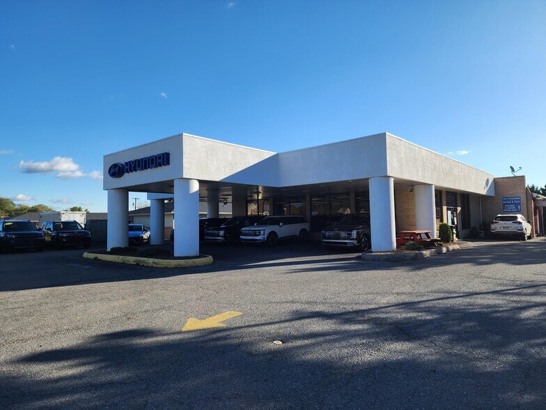 More Photos Of 2934 Valley Ave, Winchester Auto Dealership For Lease