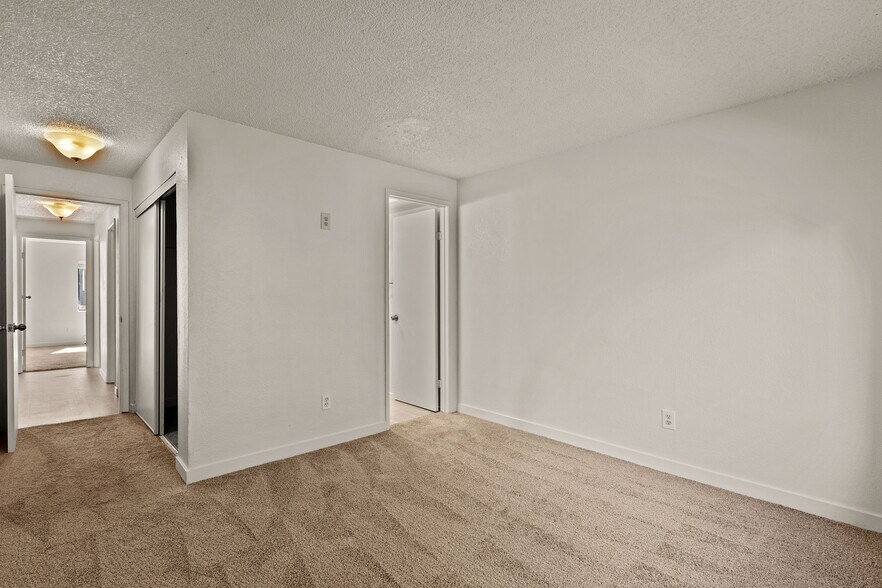 More Photos Of 29421 Pacific Hwy S, Federal Way Apartments For Sale