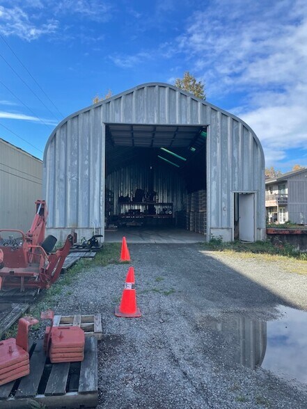More Photos Of 1800 W 47th Ave, Anchorage Manufacturing For Sale