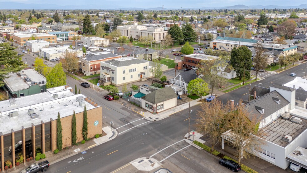 More Photos Of 305 Washington St SW, Albany Freestanding For Sale